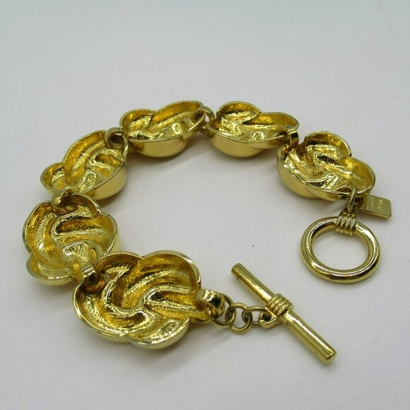 Anne Klein 1980s Golden Lovers Knot Link Bracelet 8" Long Toggle Closure - Picture 4 of 8
